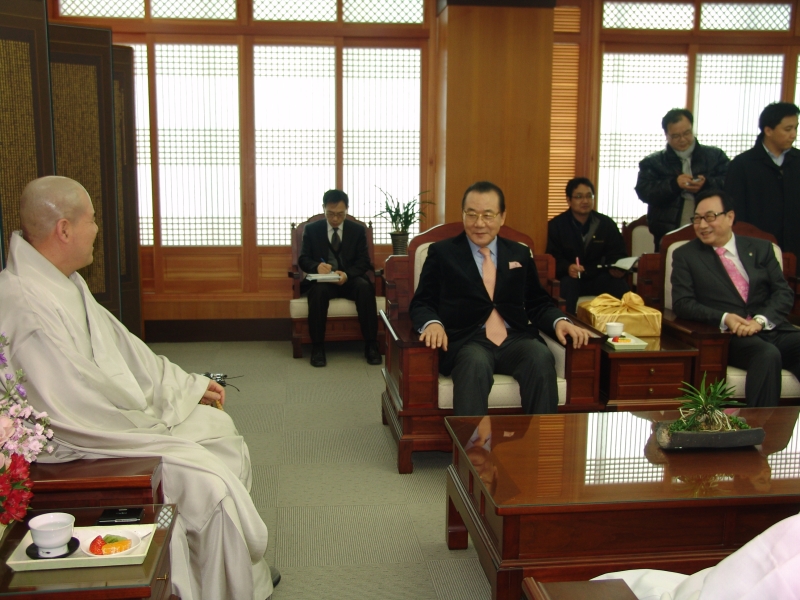 2011.01.27_한기총 회장 예방 (10)